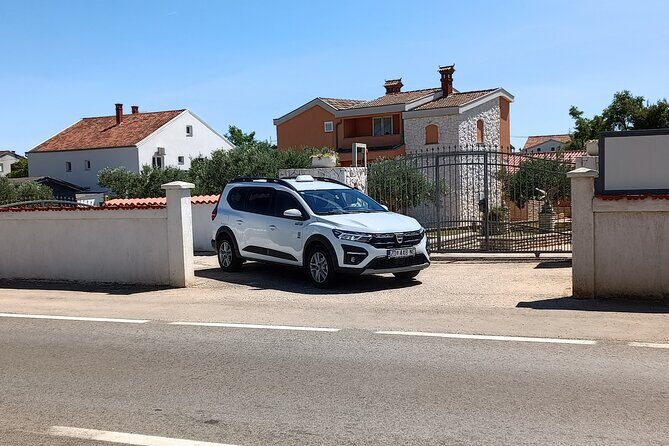 Private Transfer: Zadar to or from Zagreb incl. Airport - Key Points