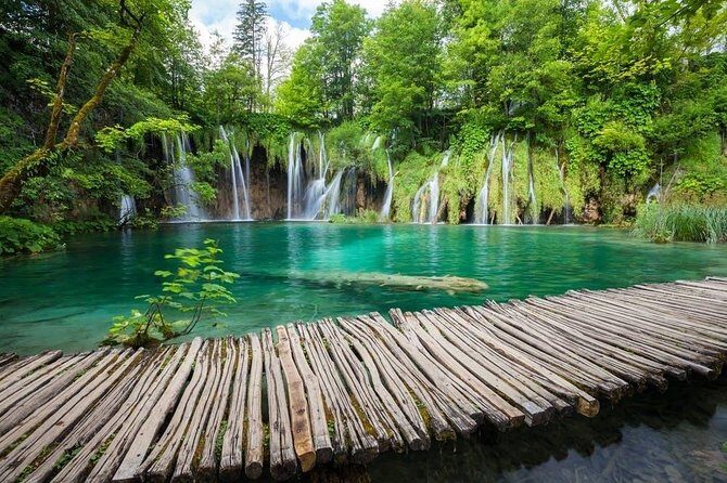 Private Transfer Zagreb - Split with a stop at Plitvice Lakes National Park - Key Points