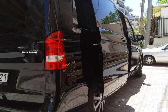Private Transfers From Lefkada To Athens - Inside the Experience: What to Expect on Your Private Transfer
