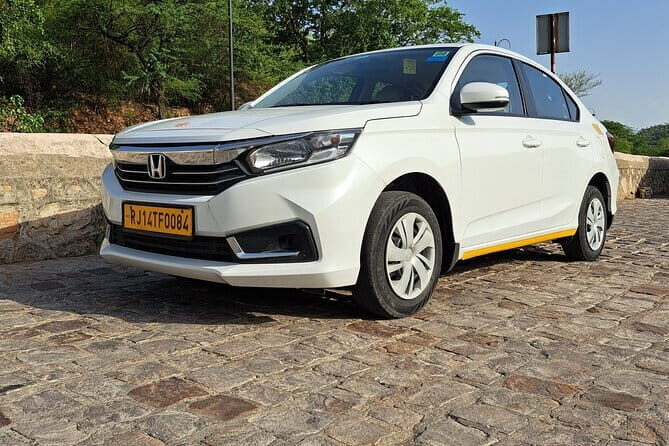 Private Transfers from New Delhi to Agra Hotel / Accommodation - Private Transfers from New Delhi to Agra Hotel / Accommodation