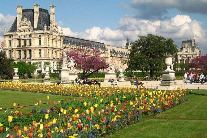 Private Transfers from Paris City to Paris Airport CDG - The Sum Up
