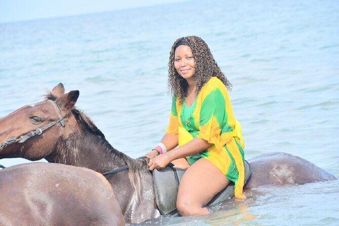 Private Transfers-Negril and Runaway Bay hotels(Round Trip) - A Deep Dive into the Private Transfer Experience