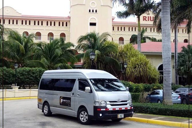 Private Transport from La Fortuna de Arenal to Liberia - A Detailed Look at the Private Transfer Experience