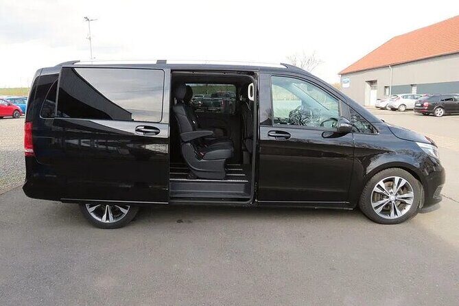 Private Transport Lisbon - Porto or Porto - Lisbon with 3 Stops - Key Points
