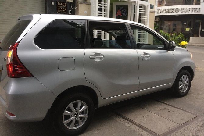 Private transport: Pick up at Ho Chi Minh Airport - Hotel - Key Points