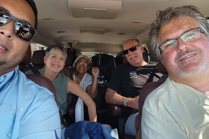 Private Transportation from Los Cabos Airport to ROUND TRIP Hotels - Who Should Consider This Service?