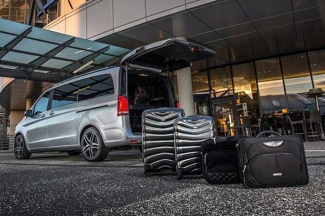 Private Transportation from Punta Cana Airport to Bávaro Hotels - An Honest Look at Punta Cana’s Private Airport Transfer to Bávaro Hotels