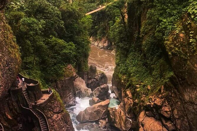 Private Transportation Mariscal Sucre Airport to Baños de Agua Sant - Why Choose This Private Transfer?