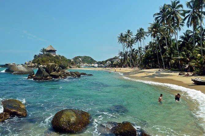 Private transportation service from Cartagena to hotel in Tayrona Park area - Key Points