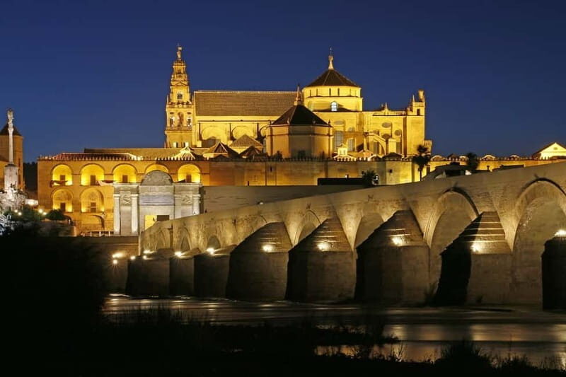 Private trip from Seville to Córdoba for small groups - FAQs
