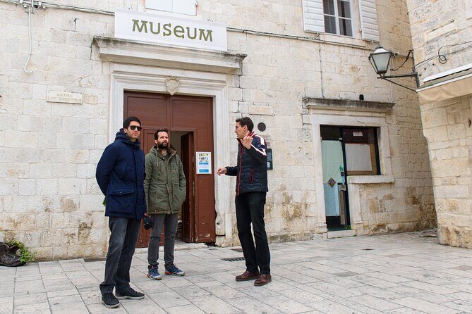 Private Trogir walking tour & Katela wine tasting  from Split - Exploring Trogir: A Walk Through History & Art