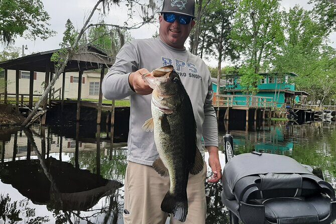 Private Trophy Bass Harris Chain of Lakes Fishing Charter - Key Points