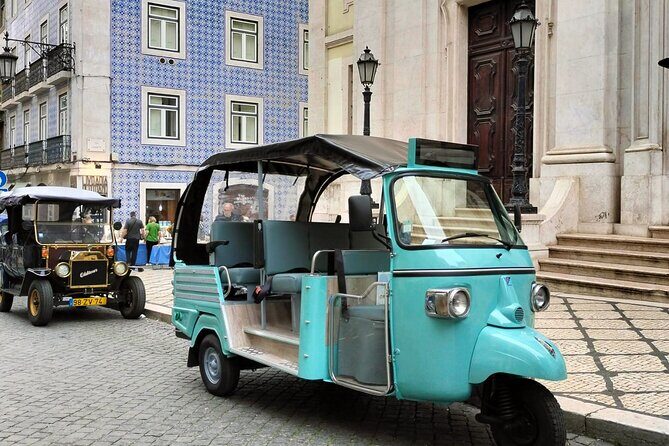 Private Tuk Tuk Tour 1h30 to Lisbon - Who Should Book This Tour?