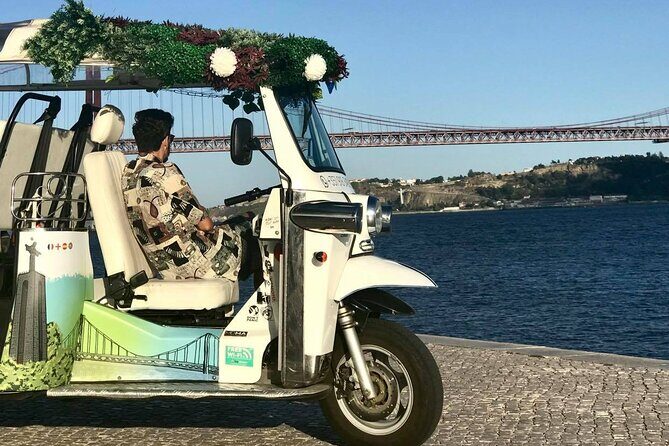 Private tuk tuk tour in old city Lisbon (Standard-1h30) - Who Should Book This Tour?