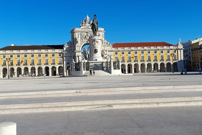 Private tuk tuk tour through the historic center of Lisbon - FAQs