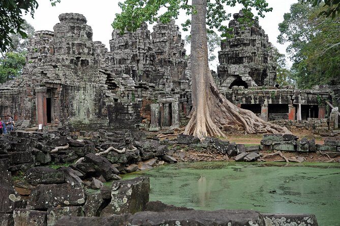 Private Tuk Tuk Tour to Angkor Wat and Small Circle with Two Extras - The Sum Up