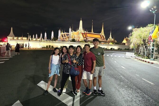 Private Tuktuk Food Tour - Key Points