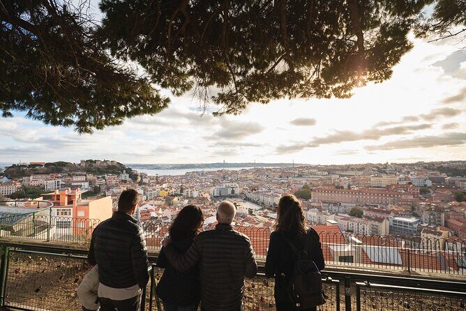 Private Tuktuk Tour with Portuguese Tapas and Wine - Key Points