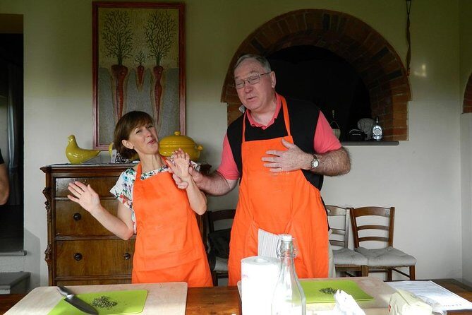 Private Tuscany Cooking Lessons with a Professional Chef - Key Points