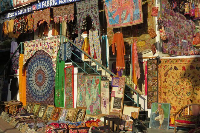 Private Udaipur Shopping Tour with Pickup & Drop-off - FAQs