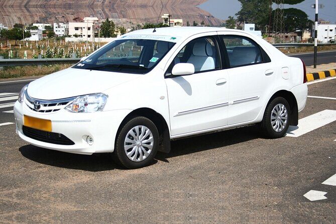 Private Udaipur Sightseeing Tour by Tuk-Tuk or Car with Driver - A Detailed Look at the Udaipur Private Sightseeing Tour