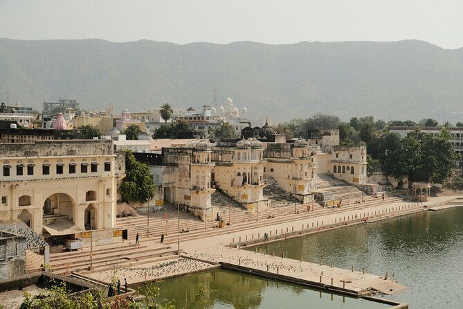 Private Udaipur to Jaipur One-Way Transfer with Pushkar Visit - Who Would Love This Experience?