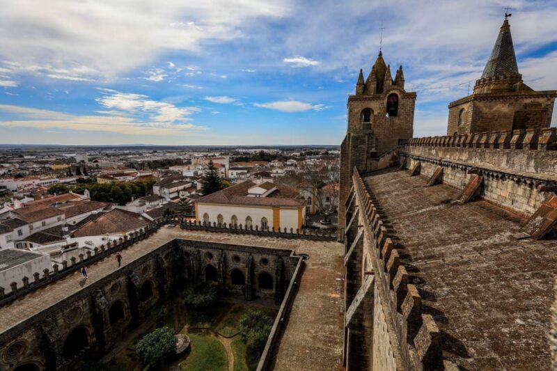 Private Unforgetable Full Day Tour in Évora - Exploring Évora: A City Steeped in History and Charm