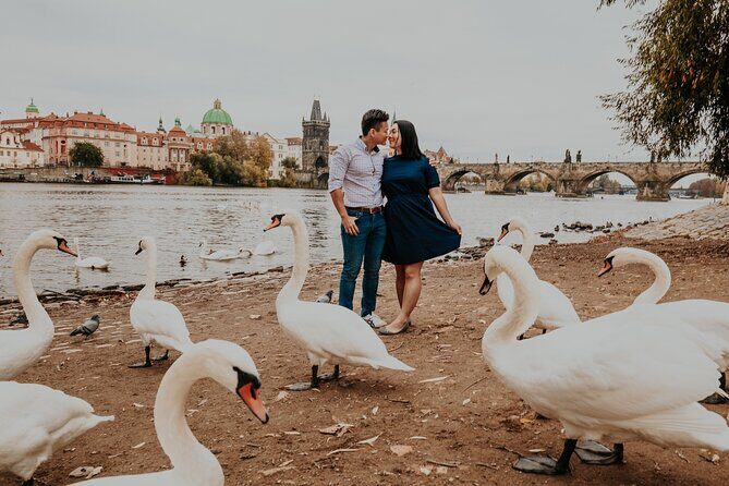 Private Vacation Photography Session with Local Photographer in Prague - FAQ