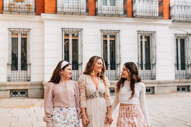 Private Vacation Photography Session with Photographer in Madrid - Who Will Appreciate This Experience?