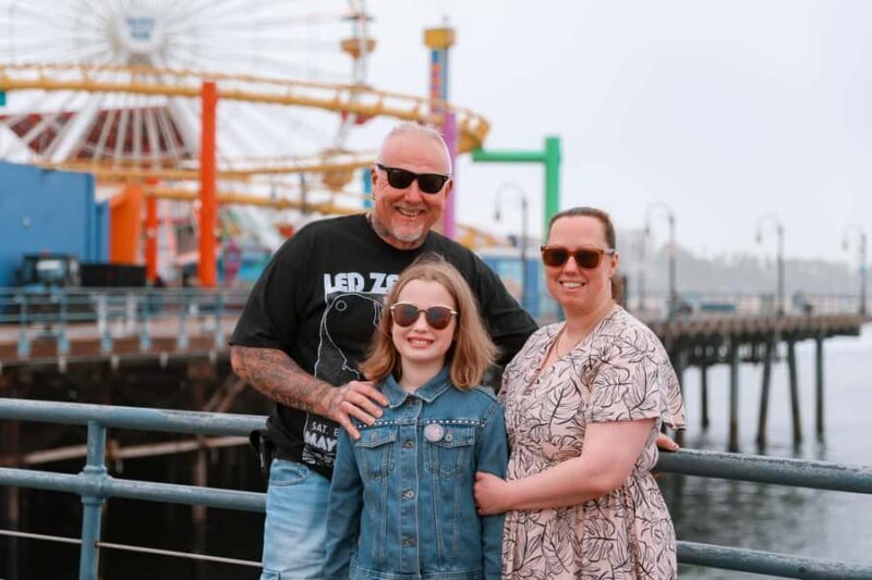 Private Vacation Photoshoot with Photographer in Anaheim - Key Points