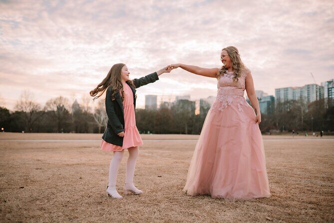 Private Vacation Photoshoot with Photographer in Anaheim - An Introduction to the Anaheim Photoshoot Experience