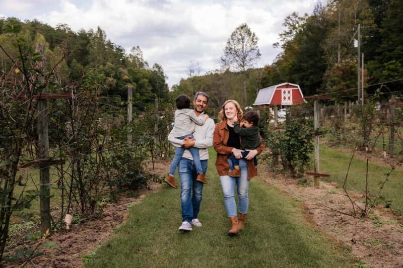 Private Vacation Photoshoot with Photographer in Baltimore - A Practical Guide to Your Baltimore Photoshoot