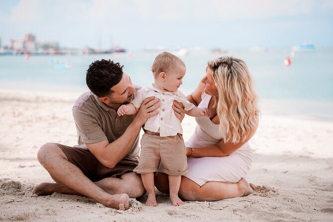 Private Vacation Photoshoot with Photographer in Curacao - Authenticity and Local Flavor