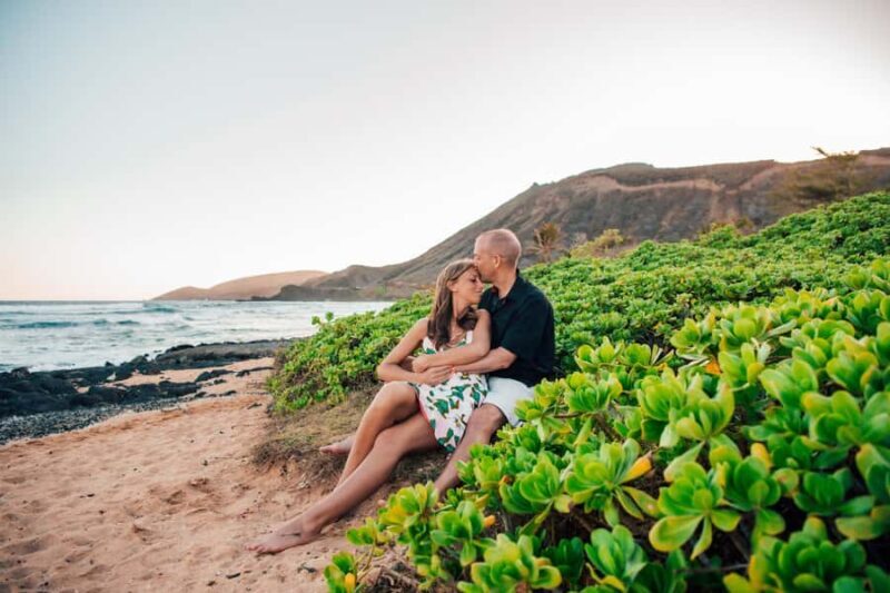 Private Vacation Photoshoot with Photographer in Honolulu - Key Points