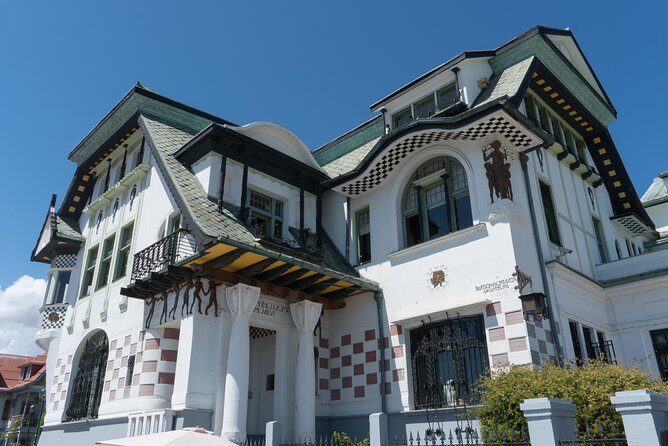 Private Valparaíso Day Tour with Wine or Coast Option - FAQ