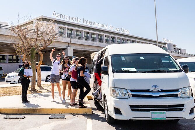 Private VAN Round-Trip from Airport to Hotels in The Corridor - A Detailed Look at the Private Van Service in Los Cabos
