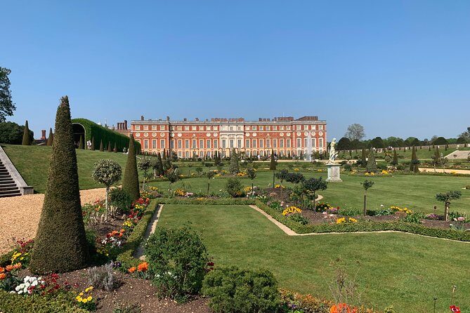 Private Vehicle To Hampton Court Palace From London With Admission Tickets - A Deep Dive into the Hampton Court Experience