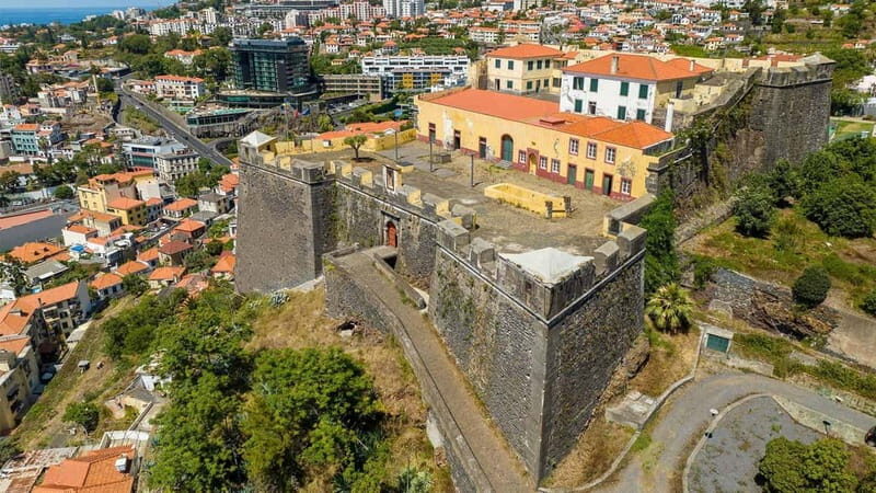 Private Vespa Tour Funchal & Câmara Lobos (3hrs) - Key Points