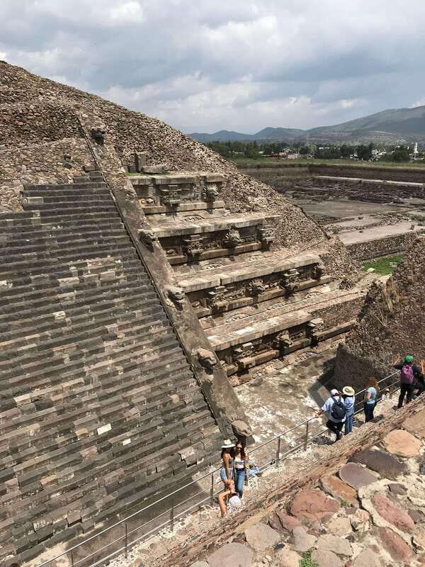 Private VIP Tour Teotihuacán: Transport+English Local Guide - Analyzing the value: what makes this tour stand out
