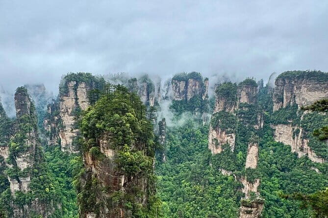 Private VIP Tour:2-Day Zhangjiajie Highlights Experience - Key Points