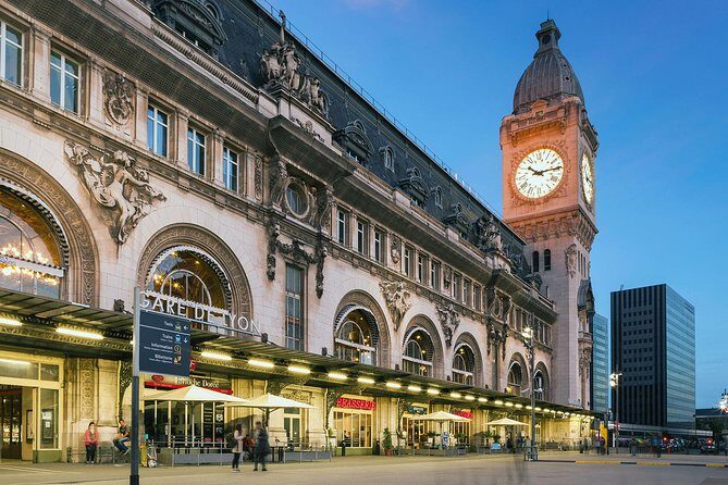 Private VIP transfer with a Ford Explorer from CDG Airport to Paris or return - Why Travelers Keep Coming Back