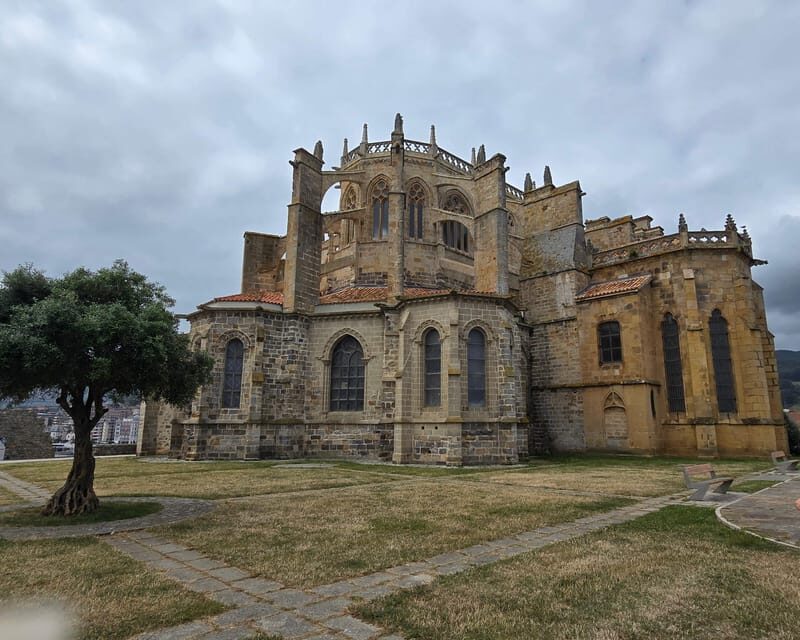Private visit to Castro Urdiales: the great fishing village - A Deep Dive into the Experience
