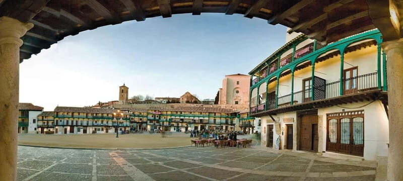 Private visit to Chinchón (8 hours) - Key Points