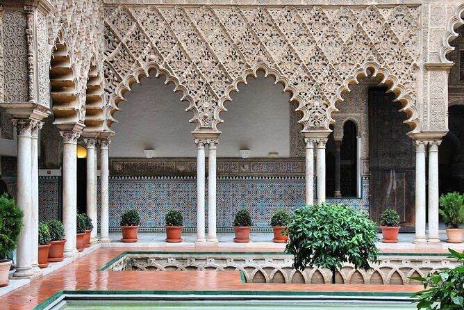 Private visit to the Real Alcazar of Seville (tickets included) - A Deep Dive Into the Real Alcázar Private Tour