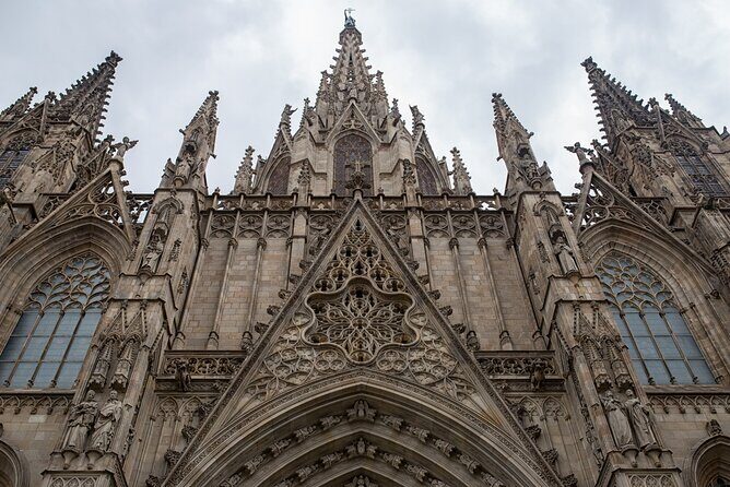 Private Walking Tour Across Gothic Quarter - Exploring Barcelona’s Gothic Quarter: A Private Walking Tour That Brings the City’s Heart to Life