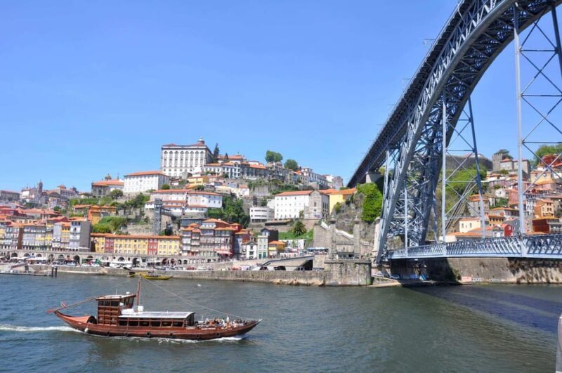 Private Walking Tour, highlights and secrets of Porto - Authenticity and Practicality