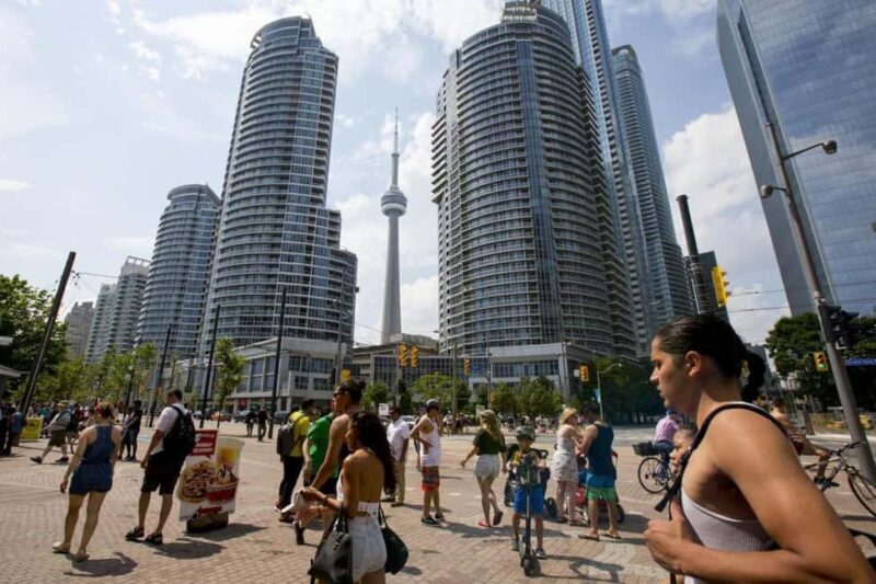 Private Walking Tour in Downtown Toronto - Who Will Benefit Most from This Tour?