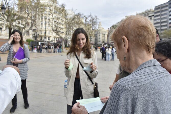 Private Walking Tour of Games and History in the Center of Valencia - Introduction: The Heart of Valencia in a Different Way