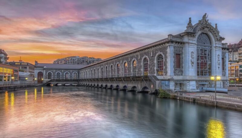 Private walking tour of Geneva - Exploring Geneva’s Historic Core in Comfort and Style