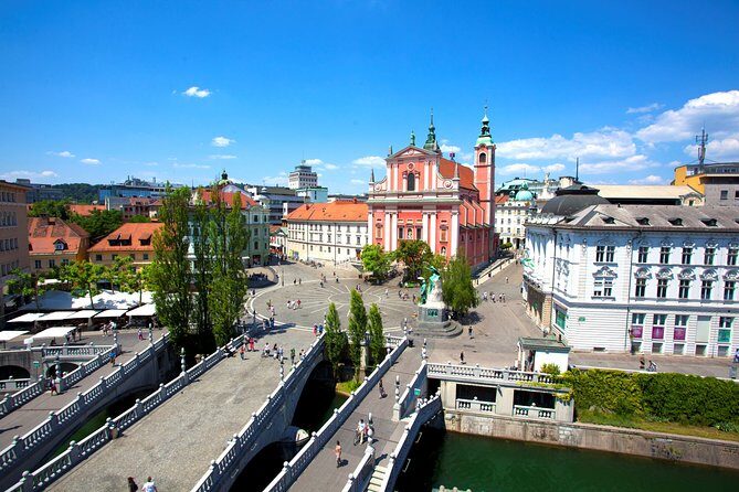 Private Walking Tour of Ljubljana Old Town - Key Points
